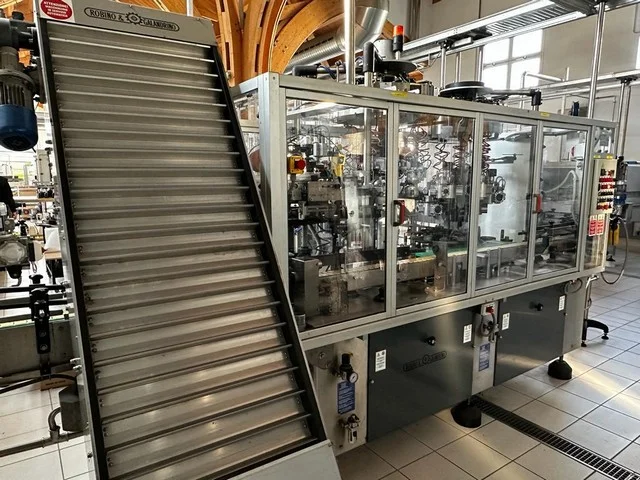 Used R&G capsuling machine