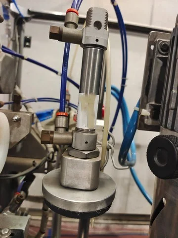Used OMB capsuling machine — 8