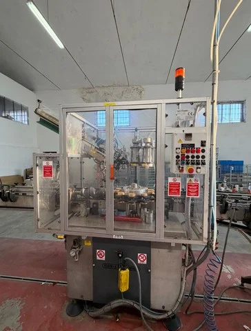 Used R&G capsuling machine