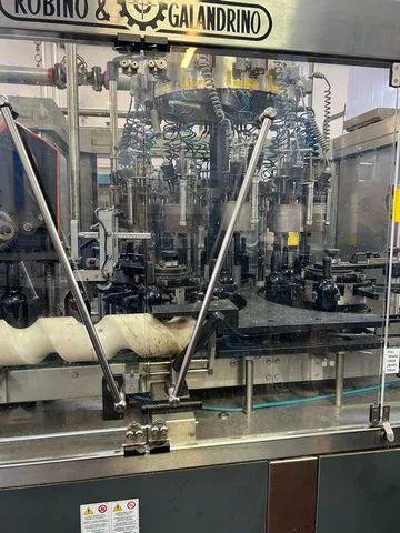 Used R&G capsuling machine — 5