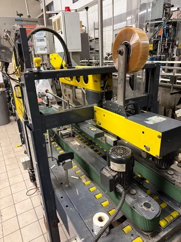 Used Siat case sealer
