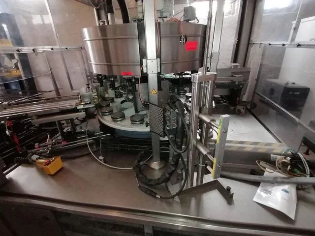Used Krones labeller — 2