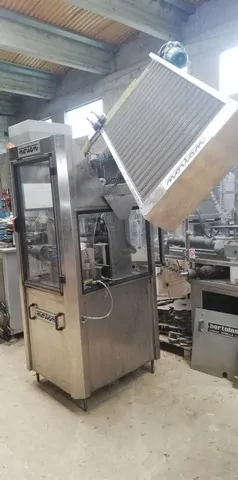 Used Wirehooder Minerva 108 — 2