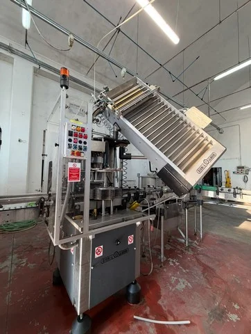 Used Robino & Galandrino wirehooder — 2