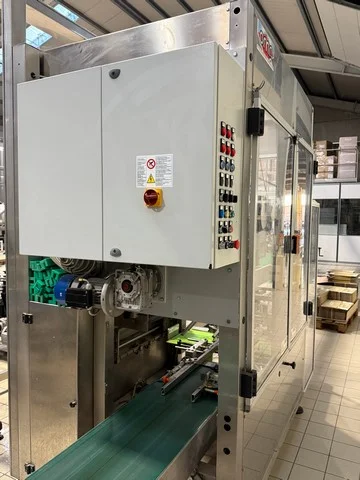 Used Oma case erector and case packer — 3