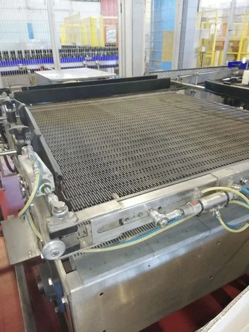 Used Ape uncaser and depalletizer — 2