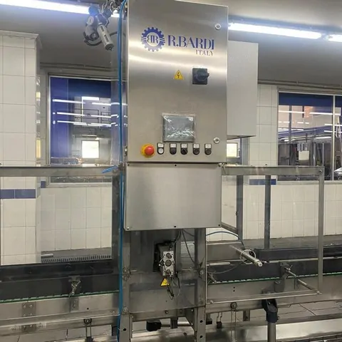 Used R.Bardi Returnable Bottling Line