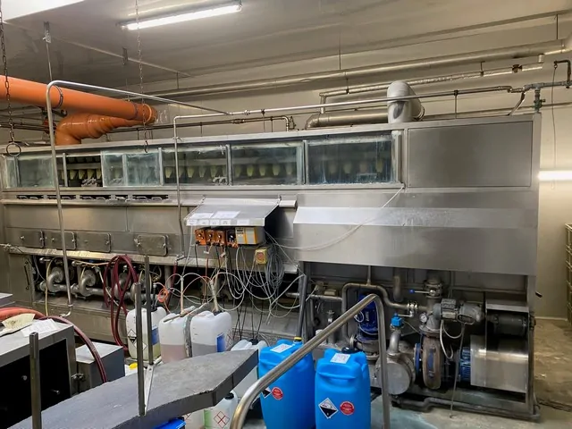 Used Bottling Line Beer Glass 6.000 bph — 2