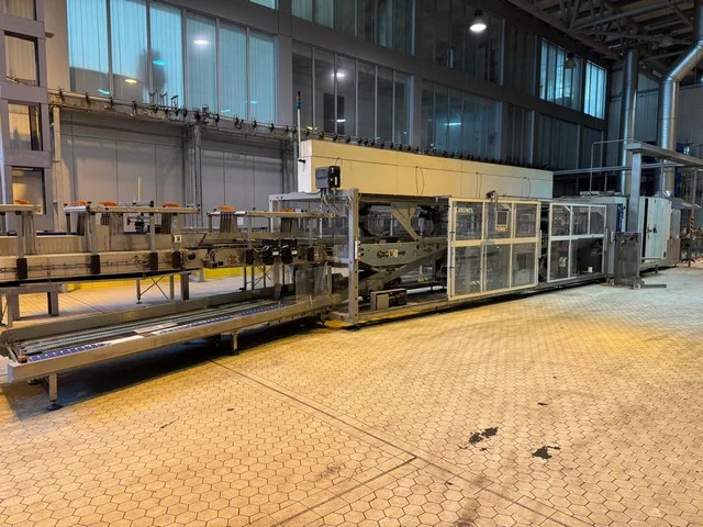 Used Krones Filling Line 40.000 bph Isobaric — 6