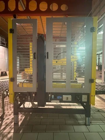 Used glass bottling line for still wine — 2