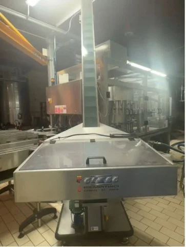 Used glass bottling line for still wine — 10