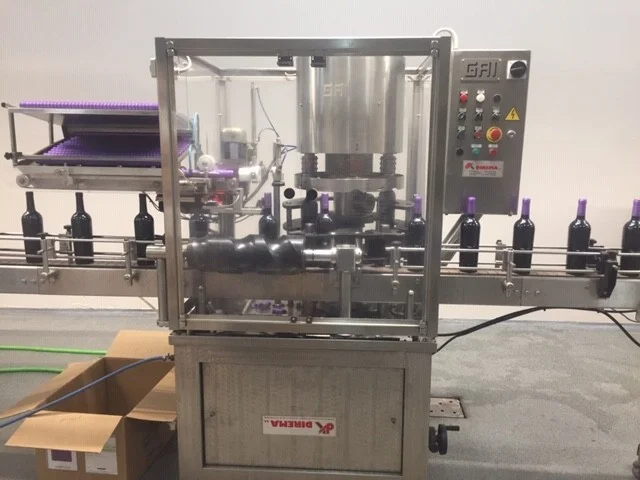 Used Gai bottling line for wine — 11
