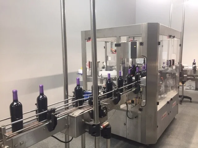 Used Gai bottling line for wine — 12