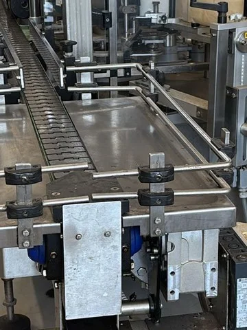 Used Alfatek bottling line for still wine — 2
