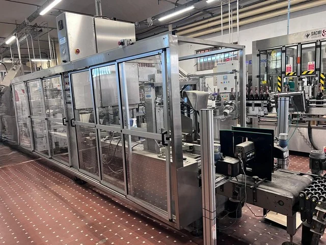 Used Matrix isobaric bottling line — 7