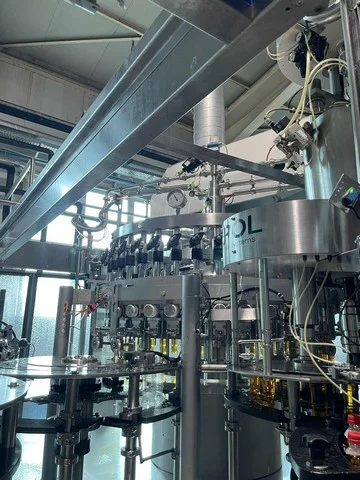 Used Simonazzi isobaric filling monoblock 40.40.10 — 5