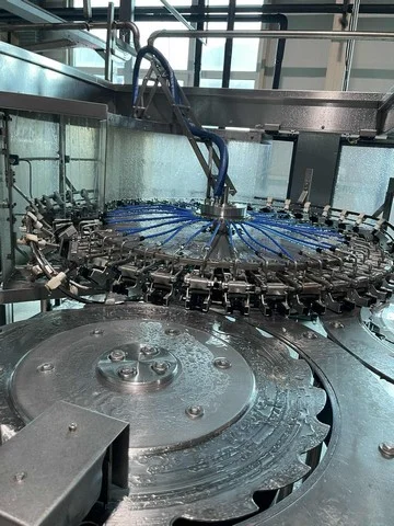 Used Simonazzi isobaric filling monoblock 40.40.10 — 6