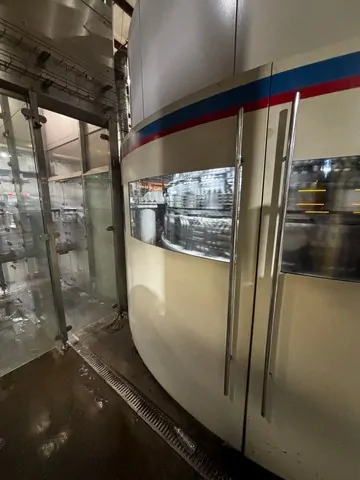 Used 2009 Complete Bottling Line PET KHS 72.000 bph — 3