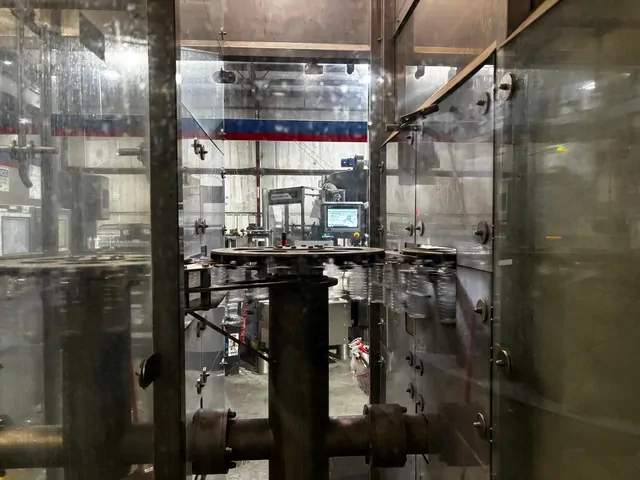 Used 2009 Complete Bottling Line PET KHS 72.000 bph — 4