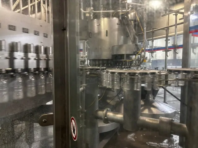 Used 2009 Complete Bottling Line PET KHS 72.000 bph — 6