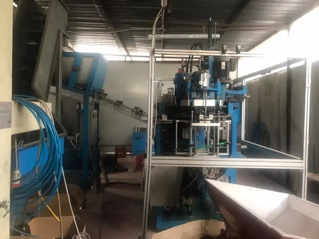 Used Blow Moulding Machine Sipa Sf-08004