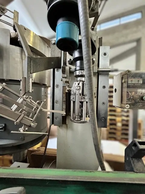 Used Capper 30×60 Stelvin 2.500 bph — 3