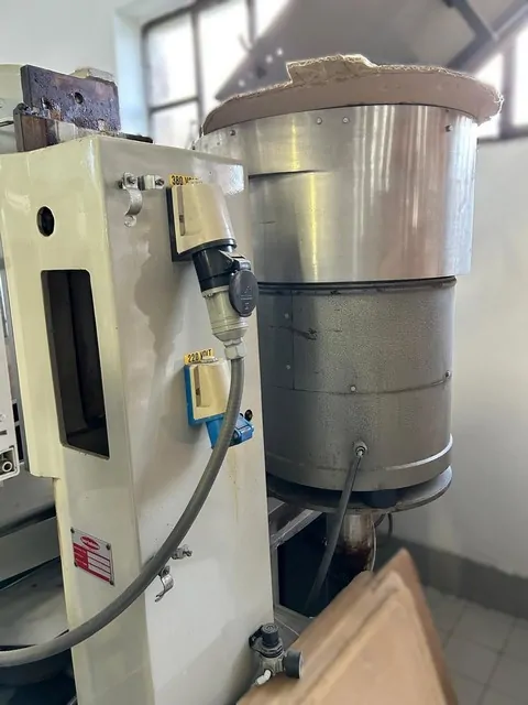 Used Capper 30×60 Stelvin 2.500 bph — 9