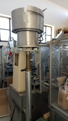 Used capper BC 2.000 bph — 2