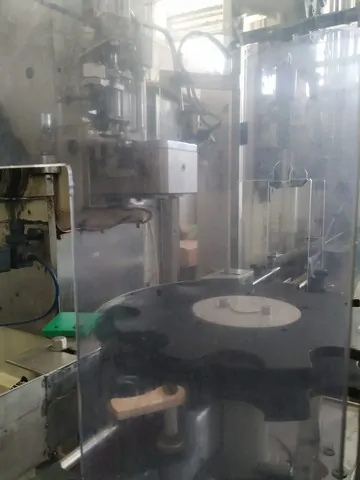 Used capper Bertolaso 3.000 bph — 2
