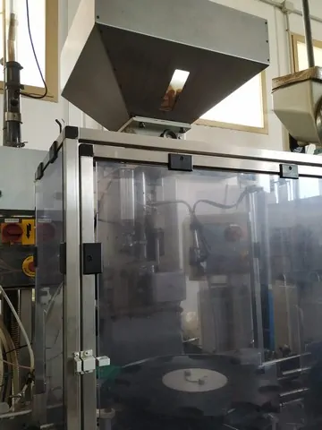 Used capper Bertolaso 3.000 bph — 3
