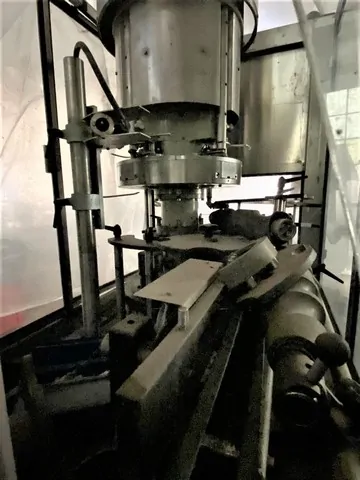 Used capper Bertolaso Delta 504 R/S — 4