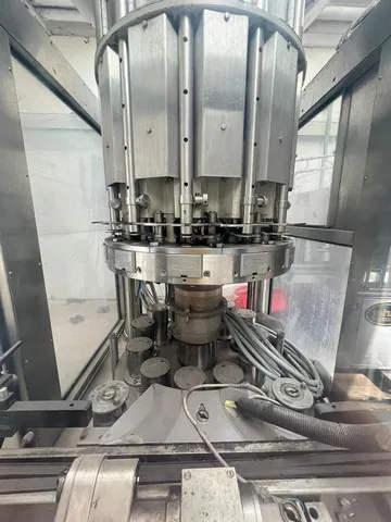 Used capper Bertolaso Delta 512 R — 7