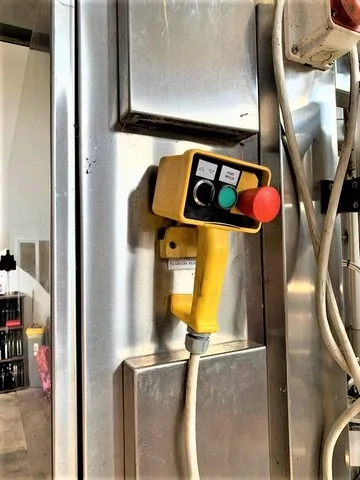 Used capper Bertolaso Delta 604 sx — 2