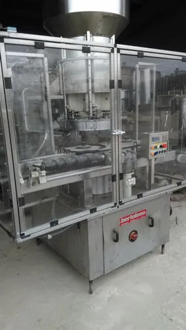 Used capper Delta 406 Bertolaso 9.000 bph — 6