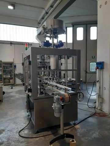 Used Capper M.G.S 12.000 bph — 2