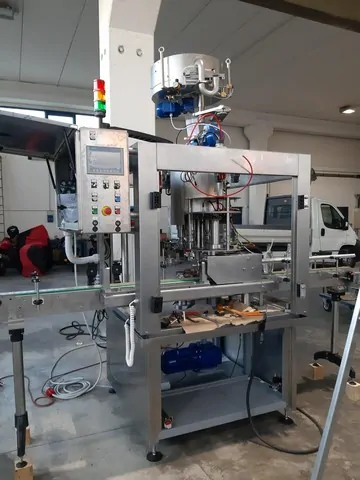 Used Capper M.G.S 12.000 bph — 4