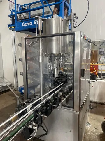 Used Capper Technovin 3T Stelvin 5.000 bph — 3