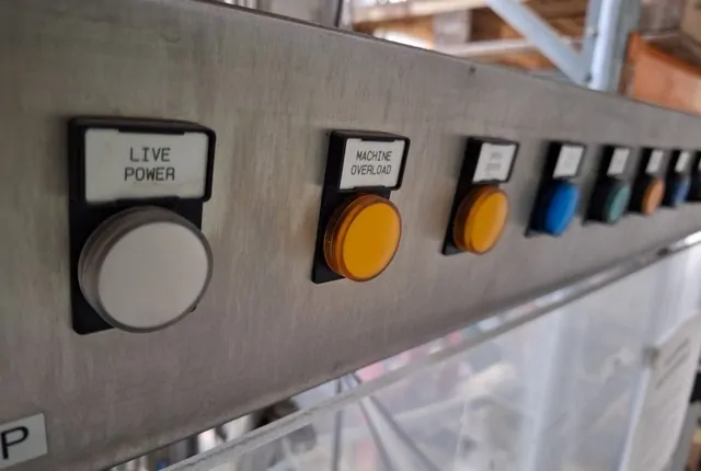 Used Capper Technovin 3T Stelvin 5.000 bph — 5