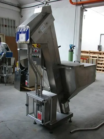 Used Caps Elevator Neri — 4