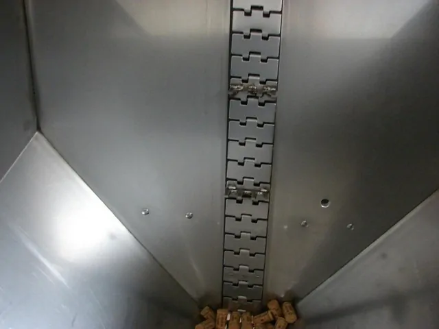Used Caps Elevator Neri — 4