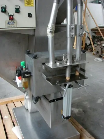 Used Caps Elevator Neri — 5