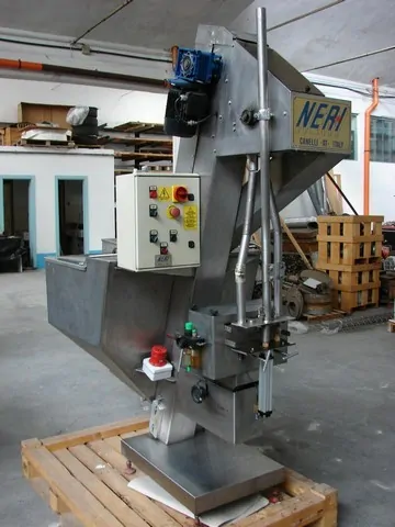 Used Caps Elevator Neri — 6