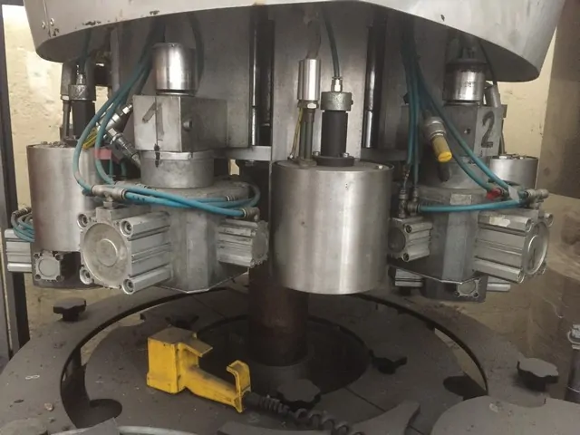 Used Capsuler Nortan 8.8 — 3