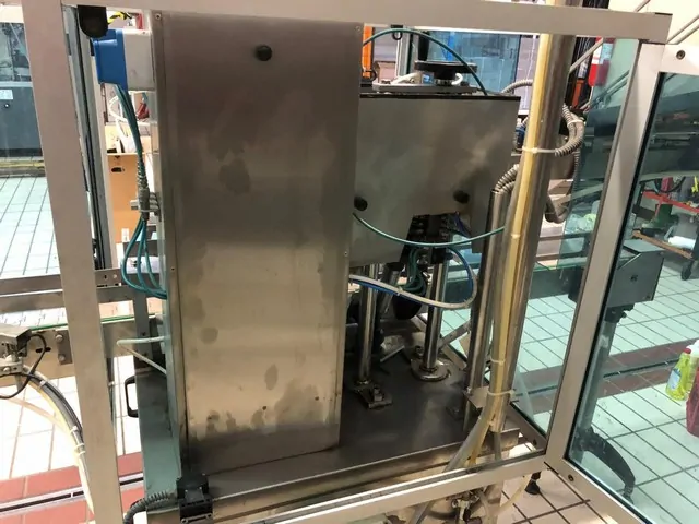 Used Capsuler Nortan Unicap 35 champagne — 4