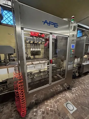 Used Case Packer Ape Inca 2000 — 2