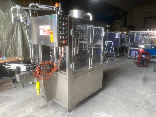 Used Complete Bottling Line Borelli Beer — 5