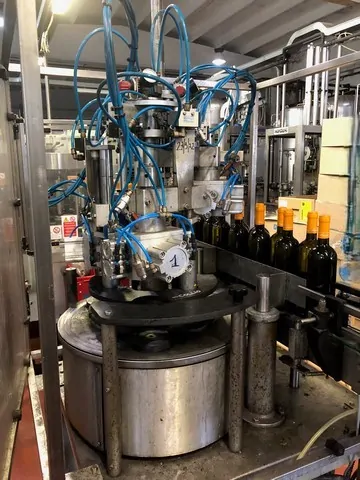 Used Complete Bottling Line for Wine — 9