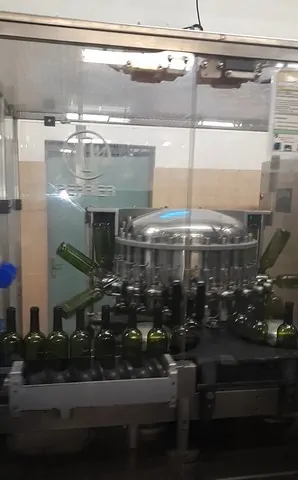 Used Complete Bottling Line Irundin still wine — 6