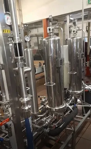 Used Complete Bottling Line Irundin still wine — 10