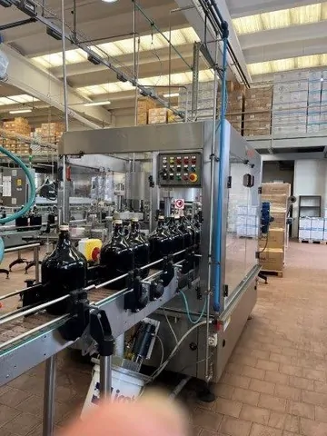 Used Complete Bottling Line Jars & PET Bottles — 3